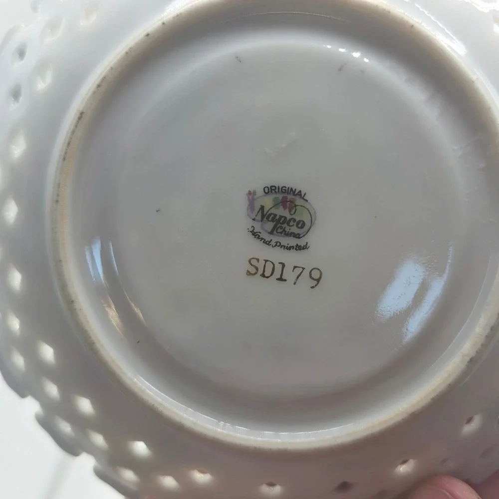 Napco China SD179 & Queen Anne Bone China Floral Plates Gold Trim Lot of 2